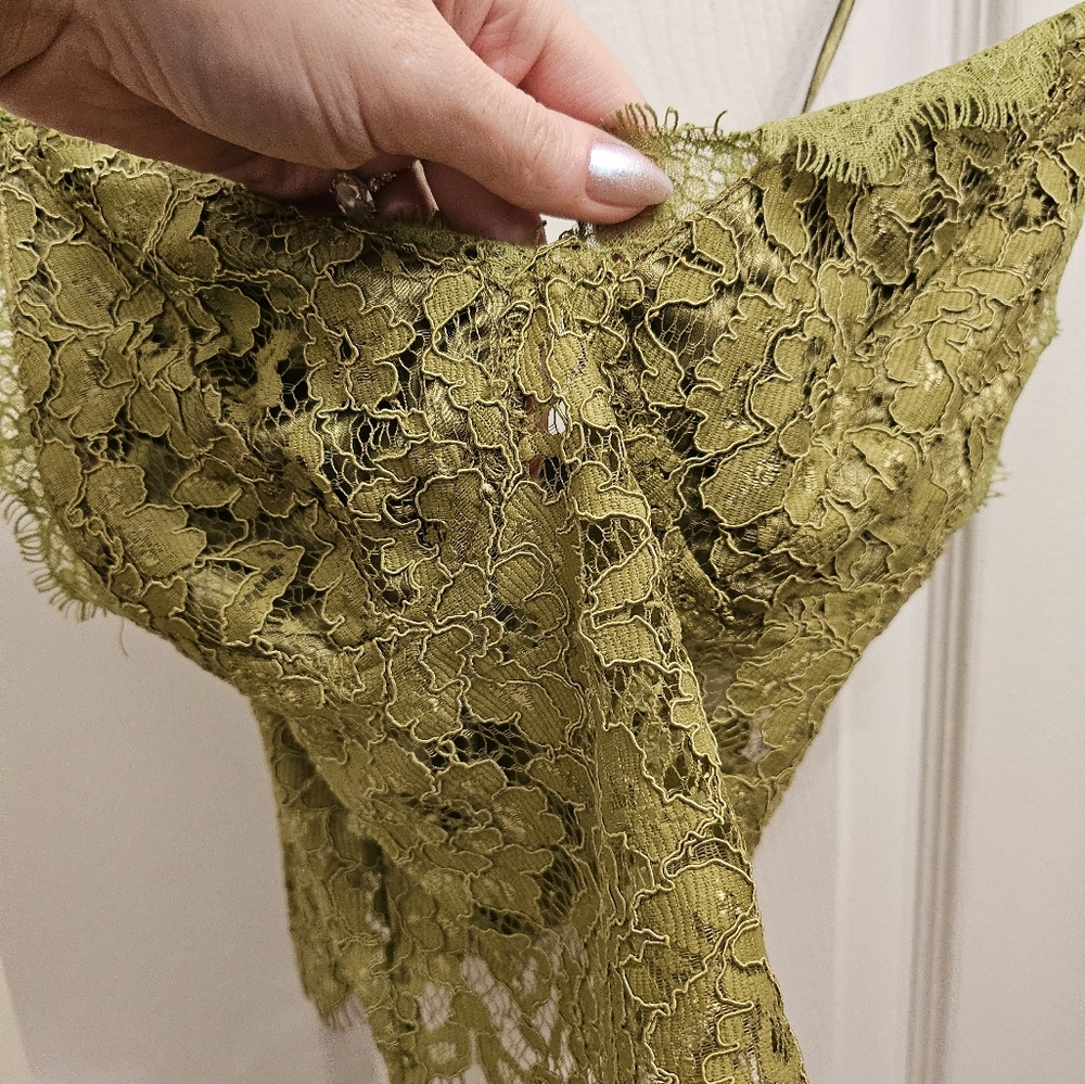 Top - Picture 3 of 5